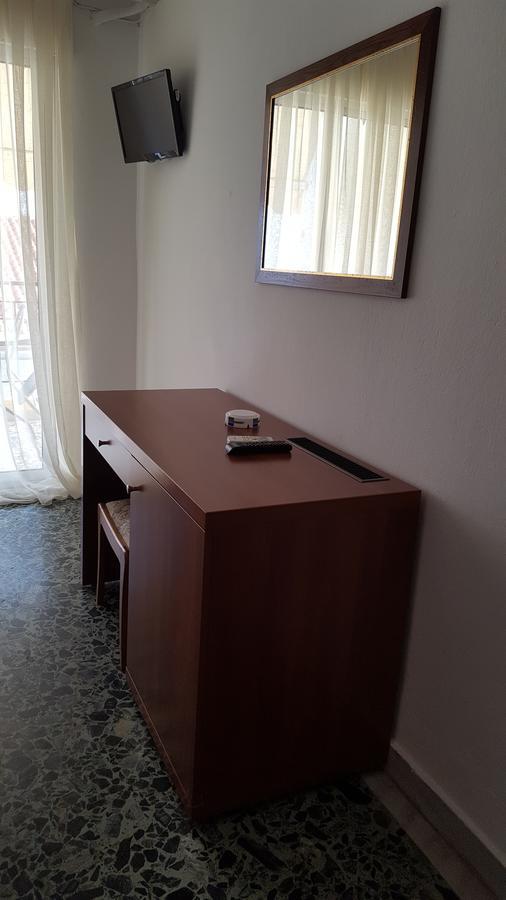 Natalie Apartments Neos Marmaras Dış mekan fotoğraf
