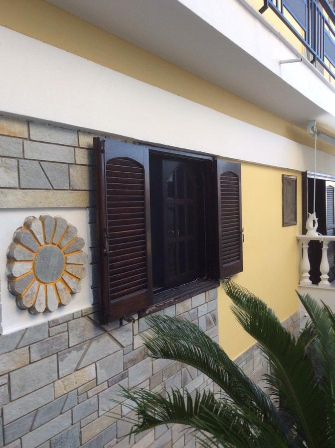 Natalie Apartments Neos Marmaras Dış mekan fotoğraf